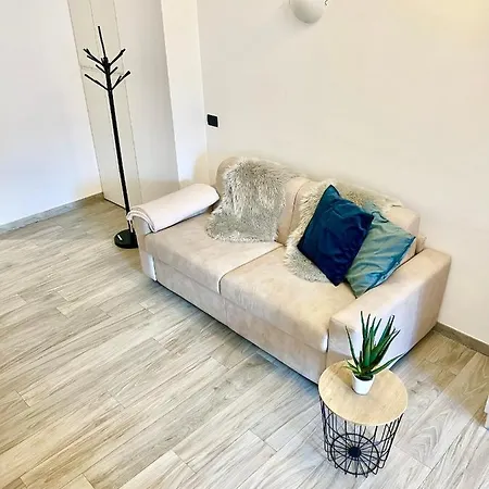 Time To Escape Apartment Tirano